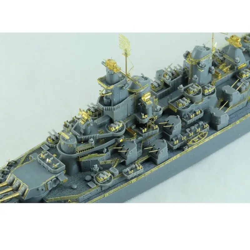 VEE HOBBY 57001 1/700 USS Iowa - Model Kit Uss Iowa ulasan dan harga