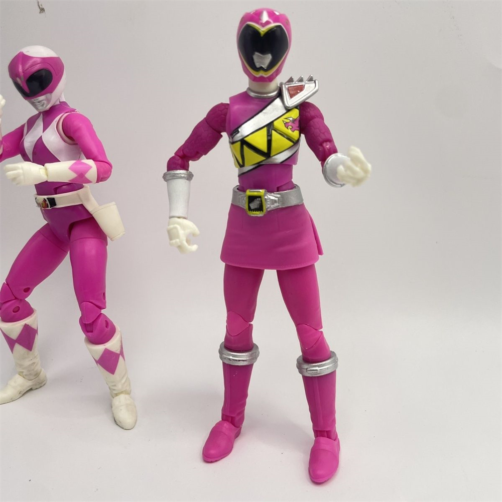Hasbro Power Rangers Pink Rang - Model Kit Power Rangers ulasan dan harga
